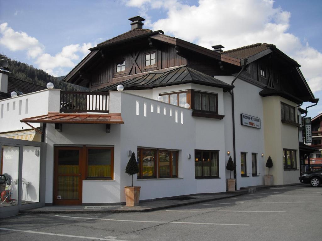 Pizzeria Restaurant Wieser Разун-ди-Сотто Номер фото