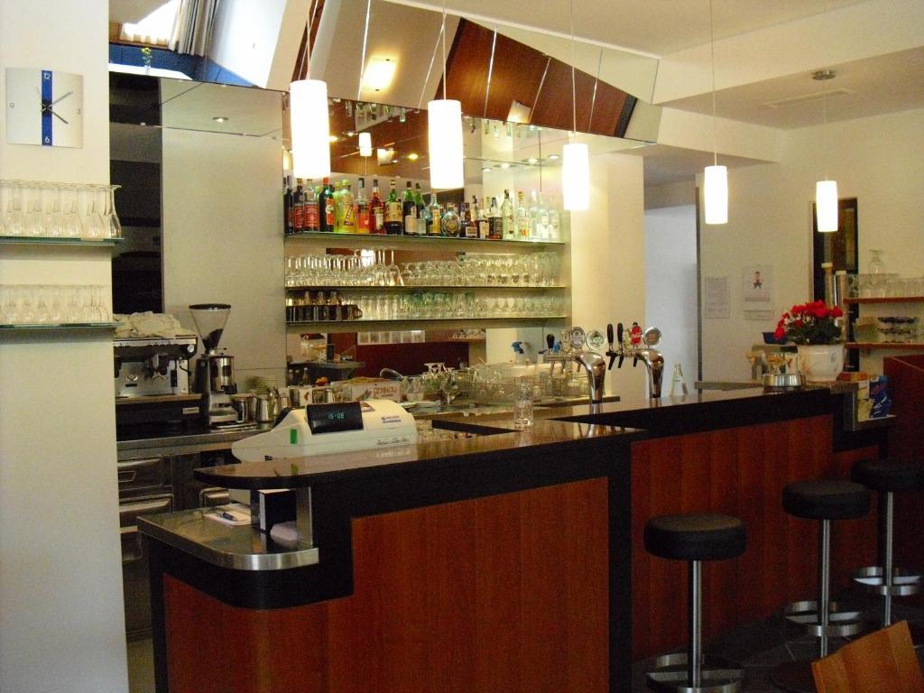 Pizzeria Restaurant Wieser Разун-ди-Сотто Экстерьер фото